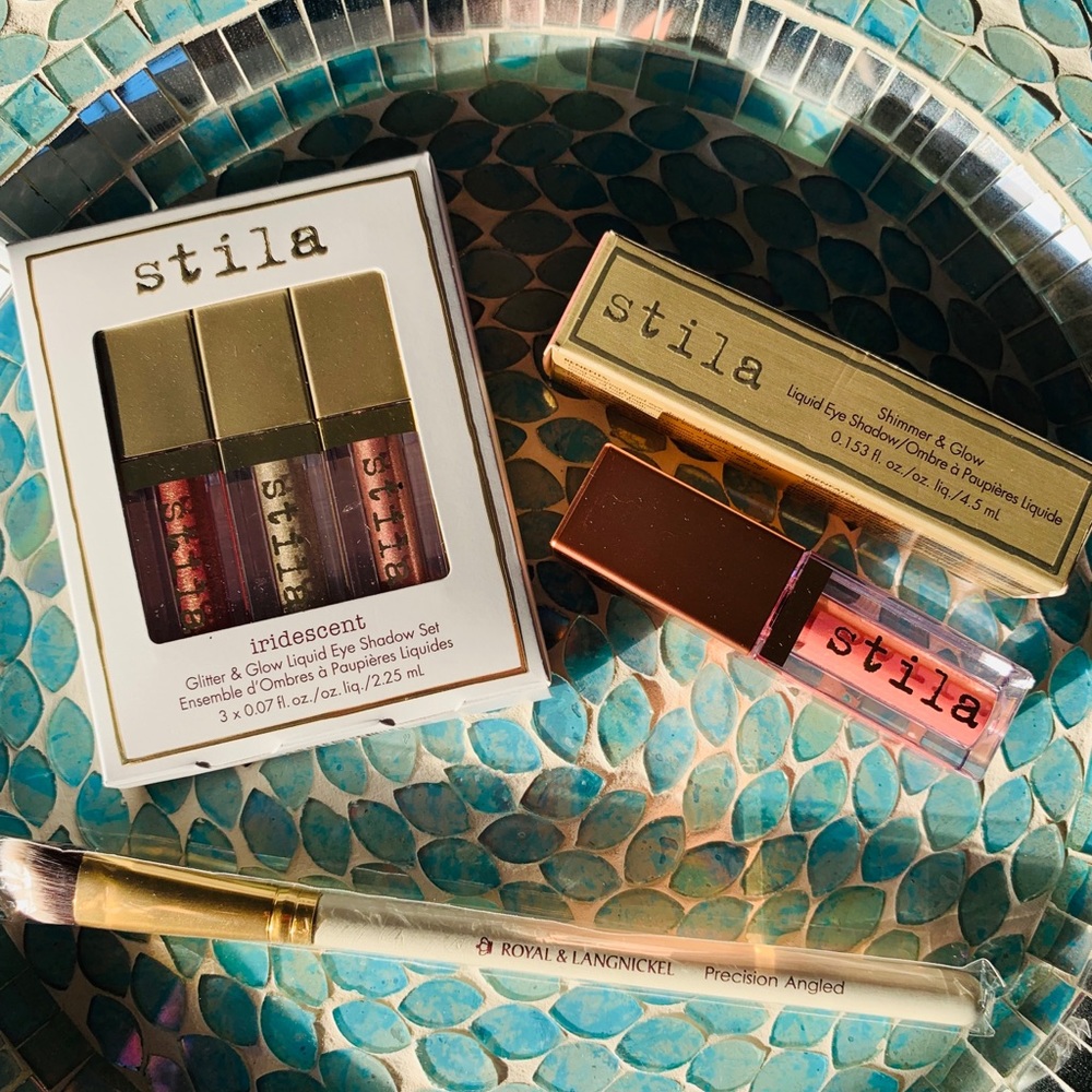 stila Glitter & Glow Liquid Shadow & Brush Set
